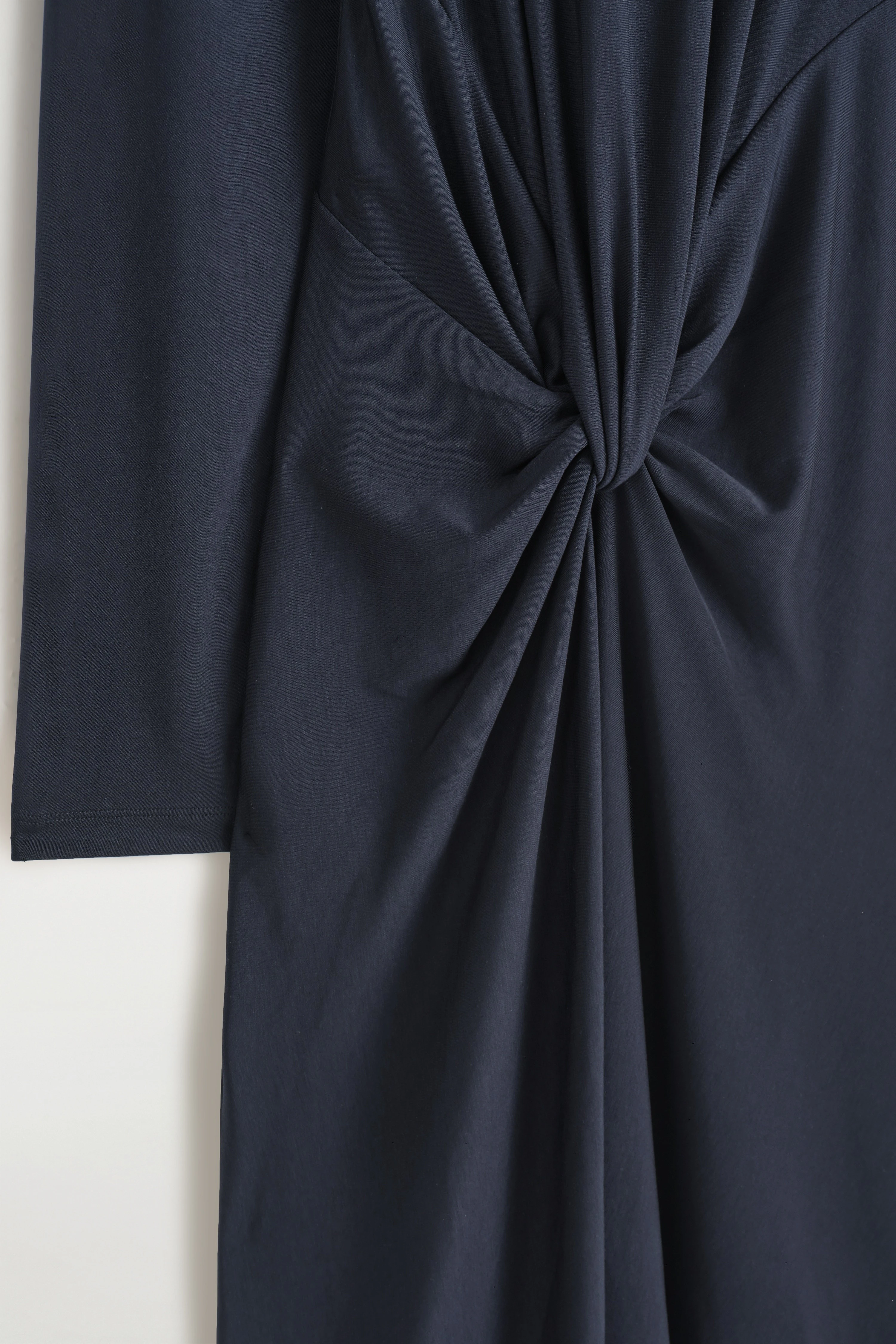 DRAPED TWIST-DETAIL MIDI DRESS - 7