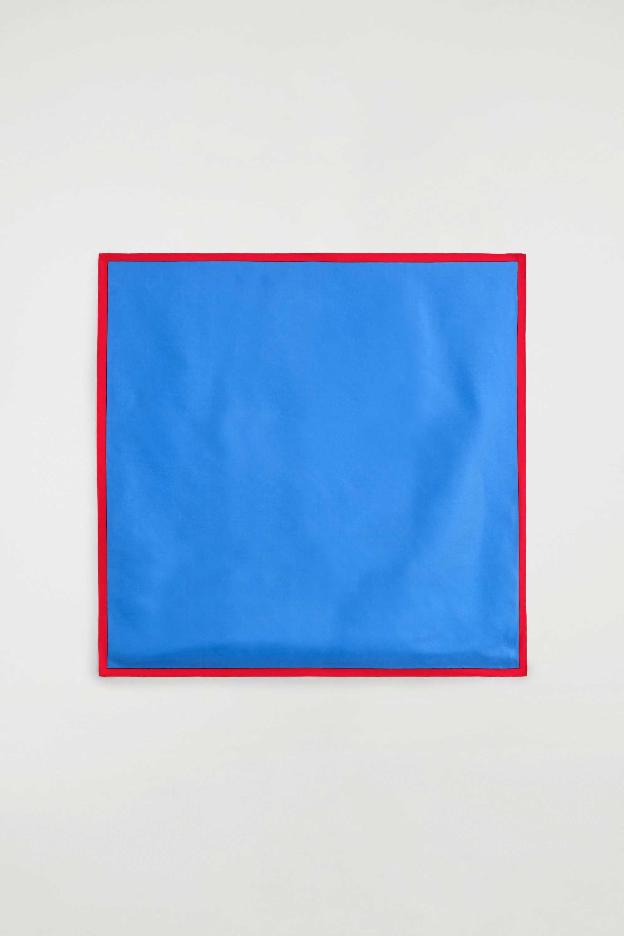 CONTRAST-TIPPED SILK SCARF