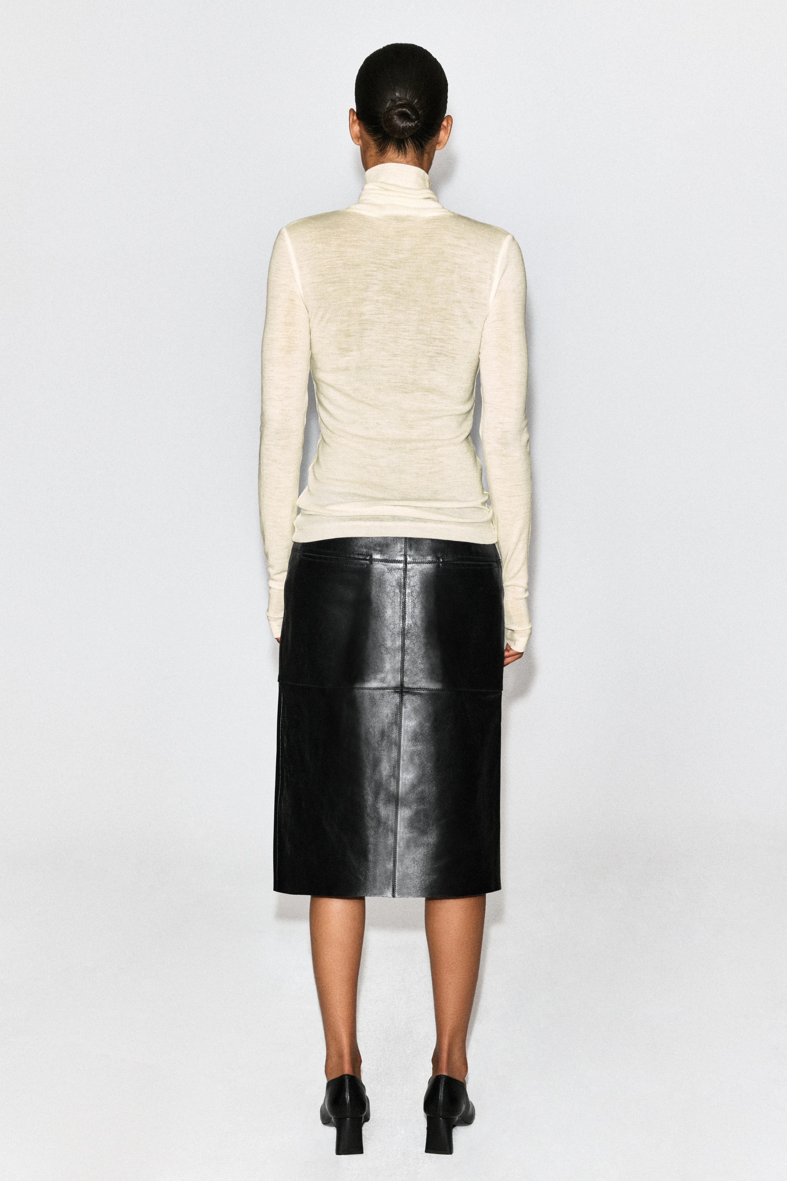 MERINO WOOL BUTTONED FUNNEL-NECK TOP - 6