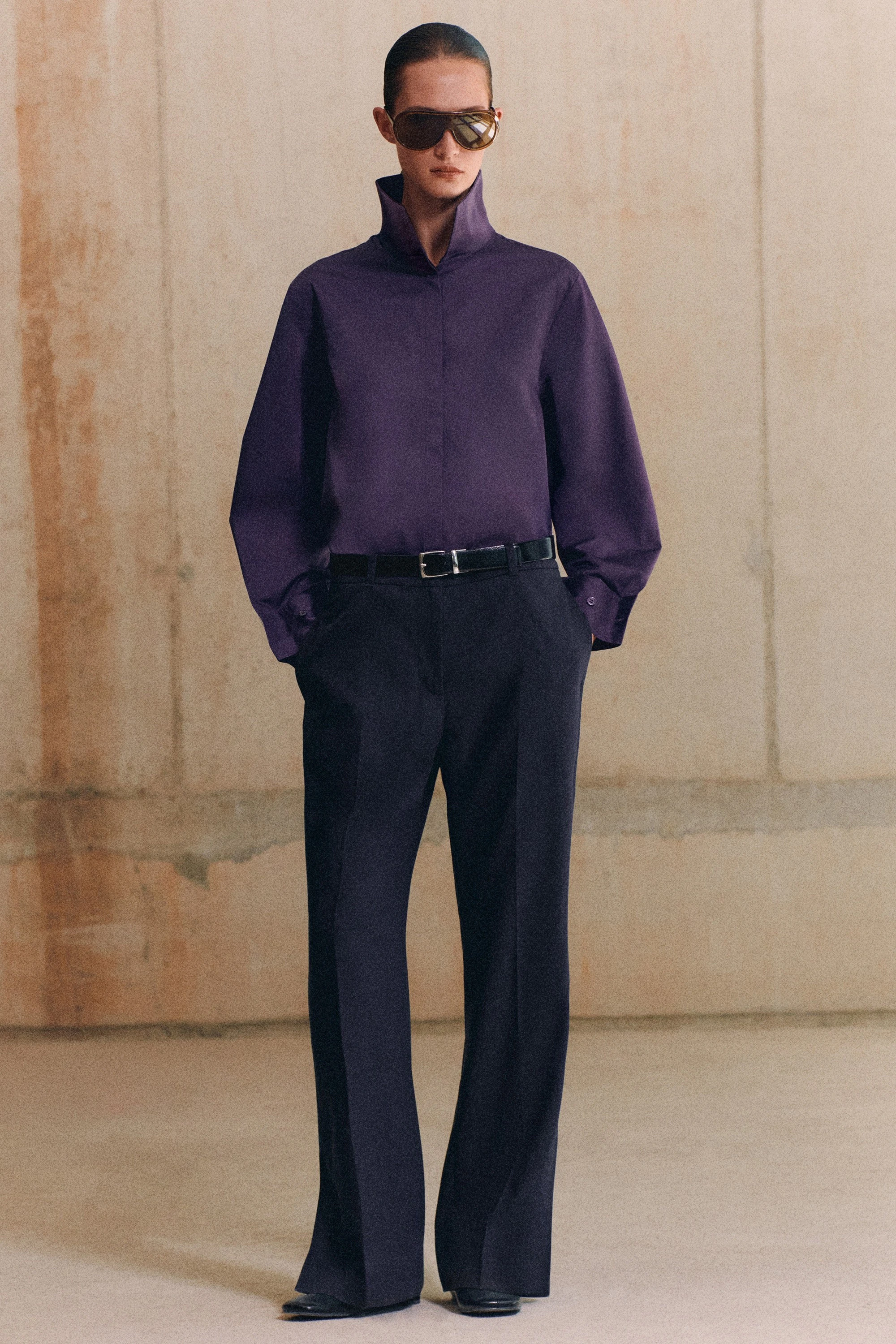 OVERSIZED FOLDED-COLLAR COTTON SHIRT - 9