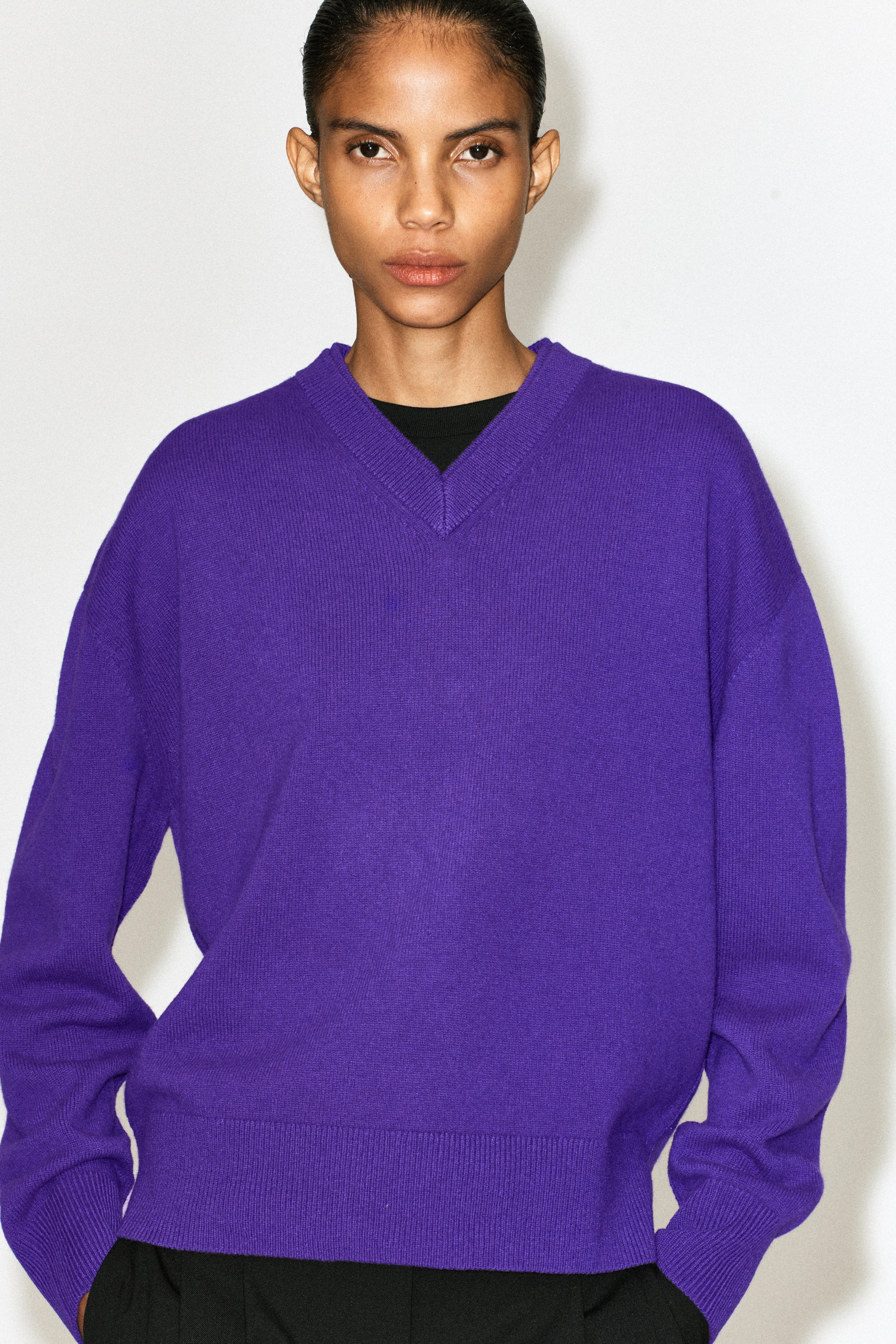MERINO WOOL LAYERED V-NECK JUMPER - 6