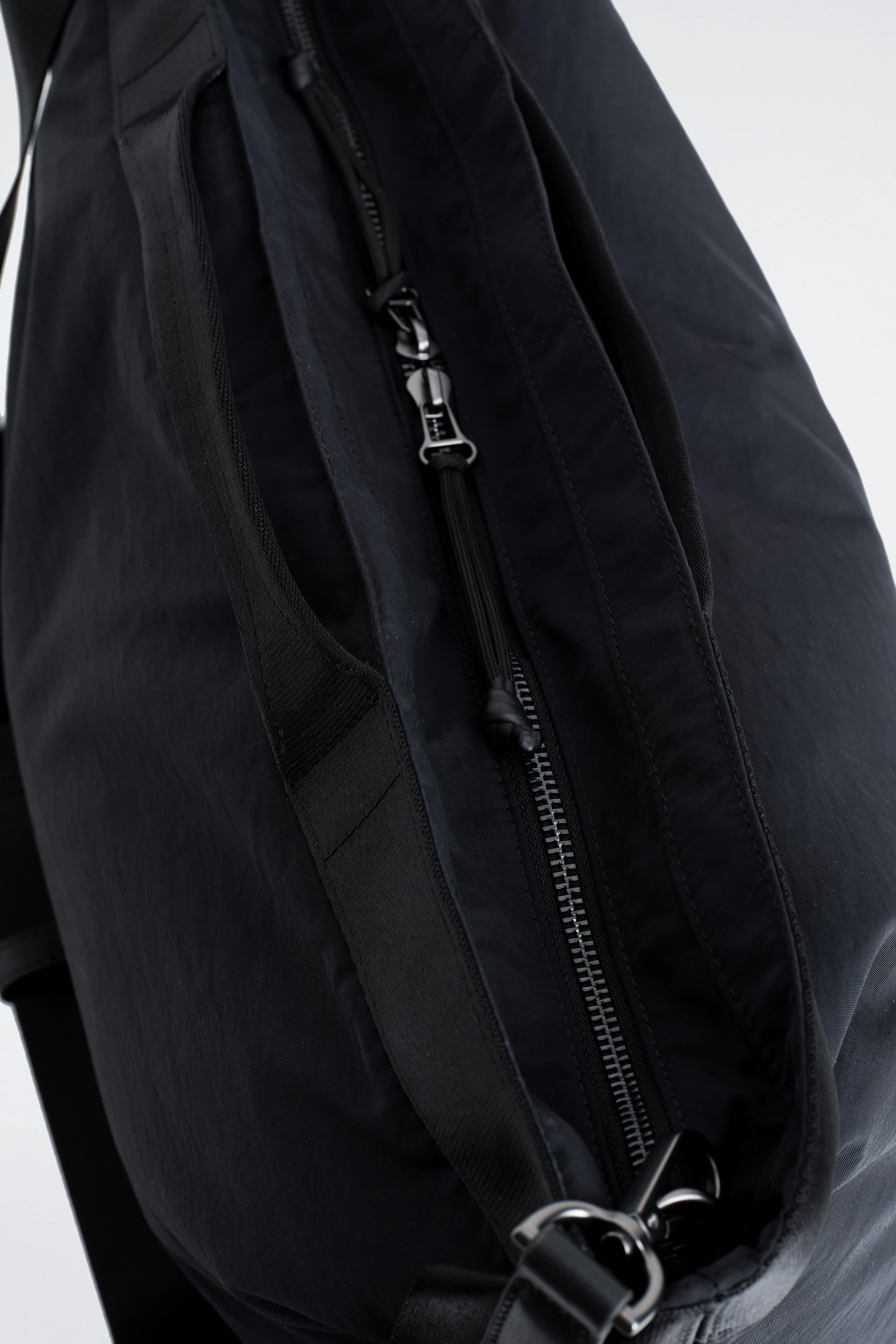 WEBBING-DETAIL TOTE BAG - NYLON - 4