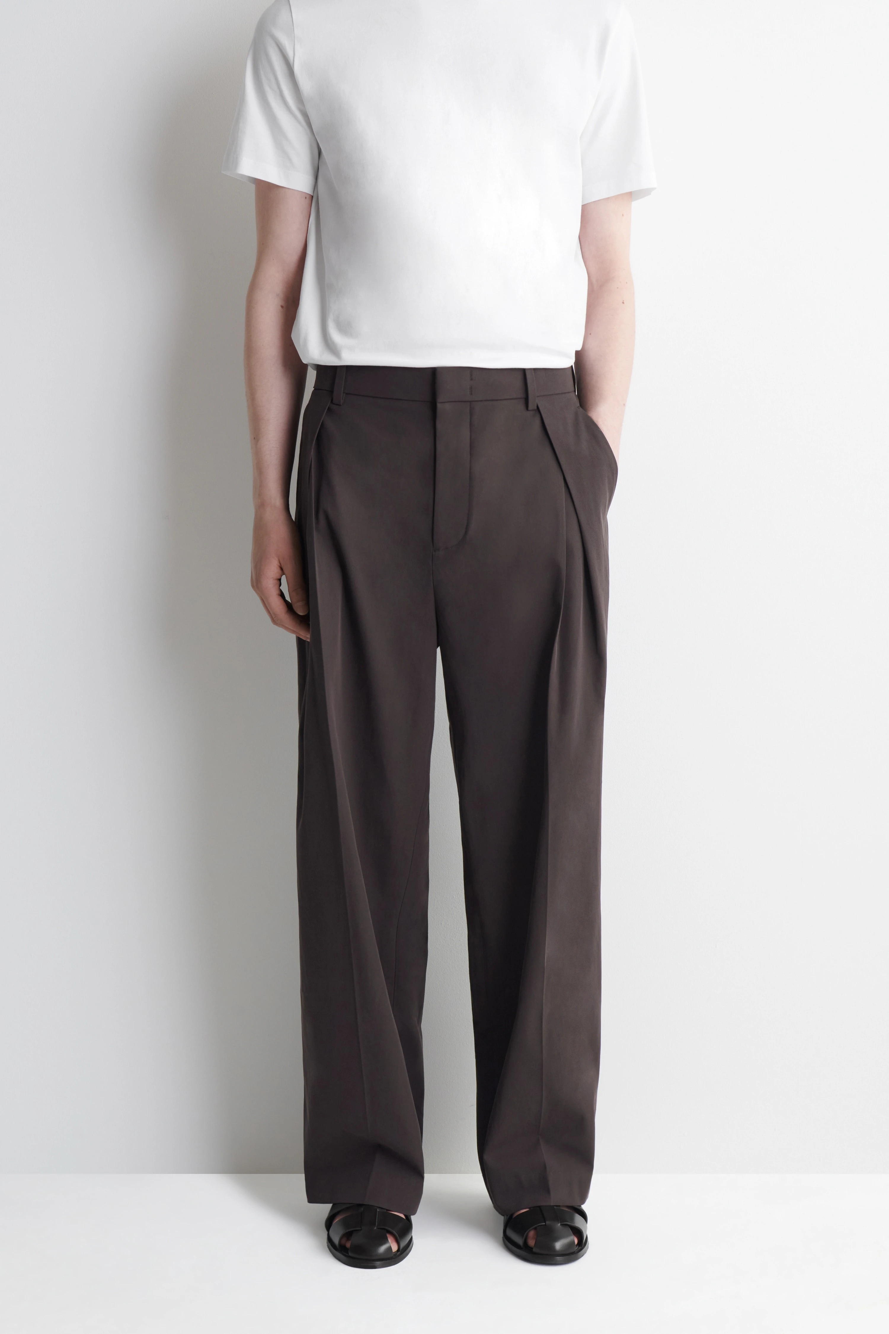 PLEATED COTTON RELAXED-FIT WIDE-LEG TROUSERS - 4