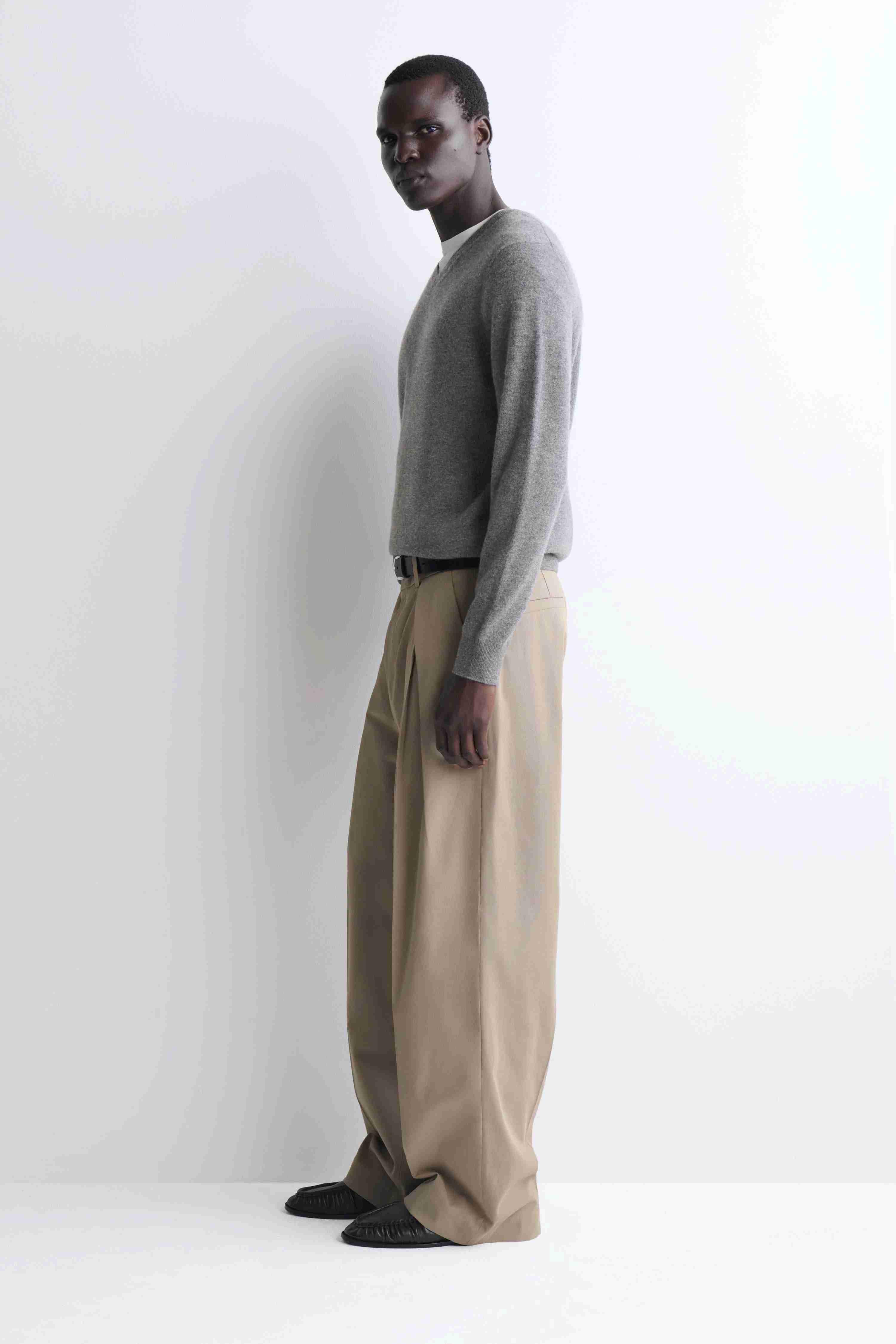 PLEATED COTTON RELAXED-FIT WIDE-LEG TROUSERS - 3
