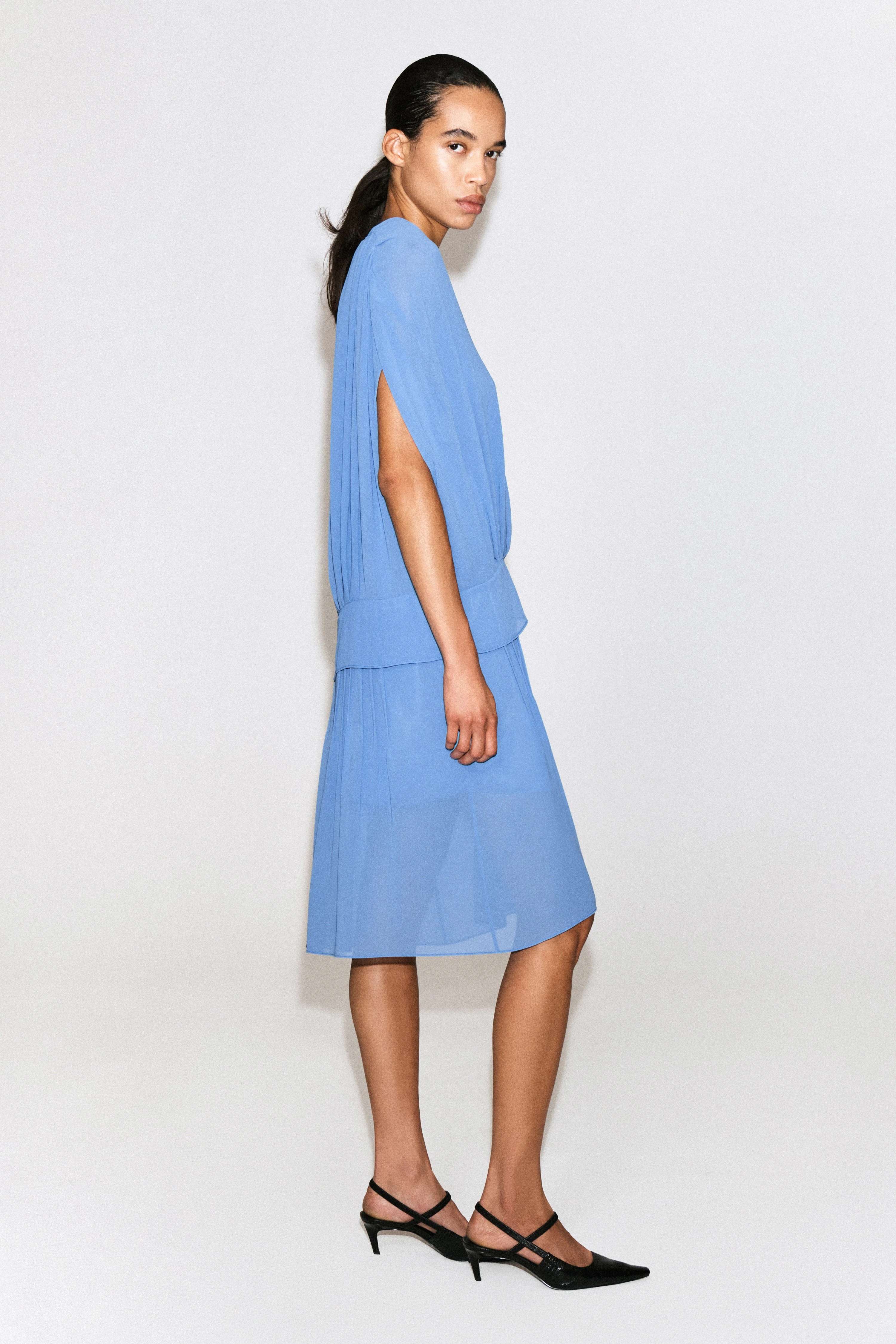 DRAPED PLEATED V-NECK MIDI DRESS - 4