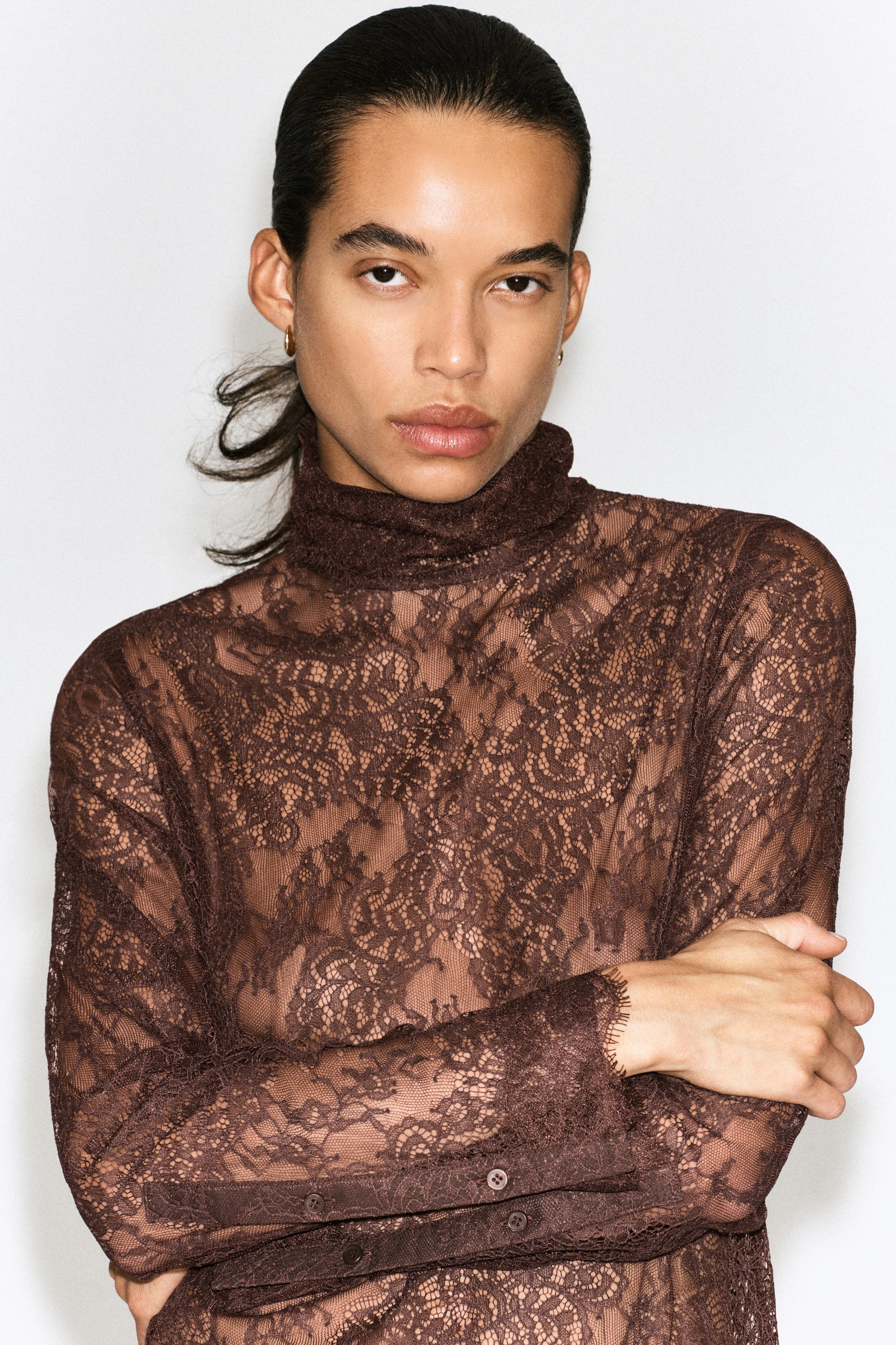 HIGH-NECK LACE TOP - 6