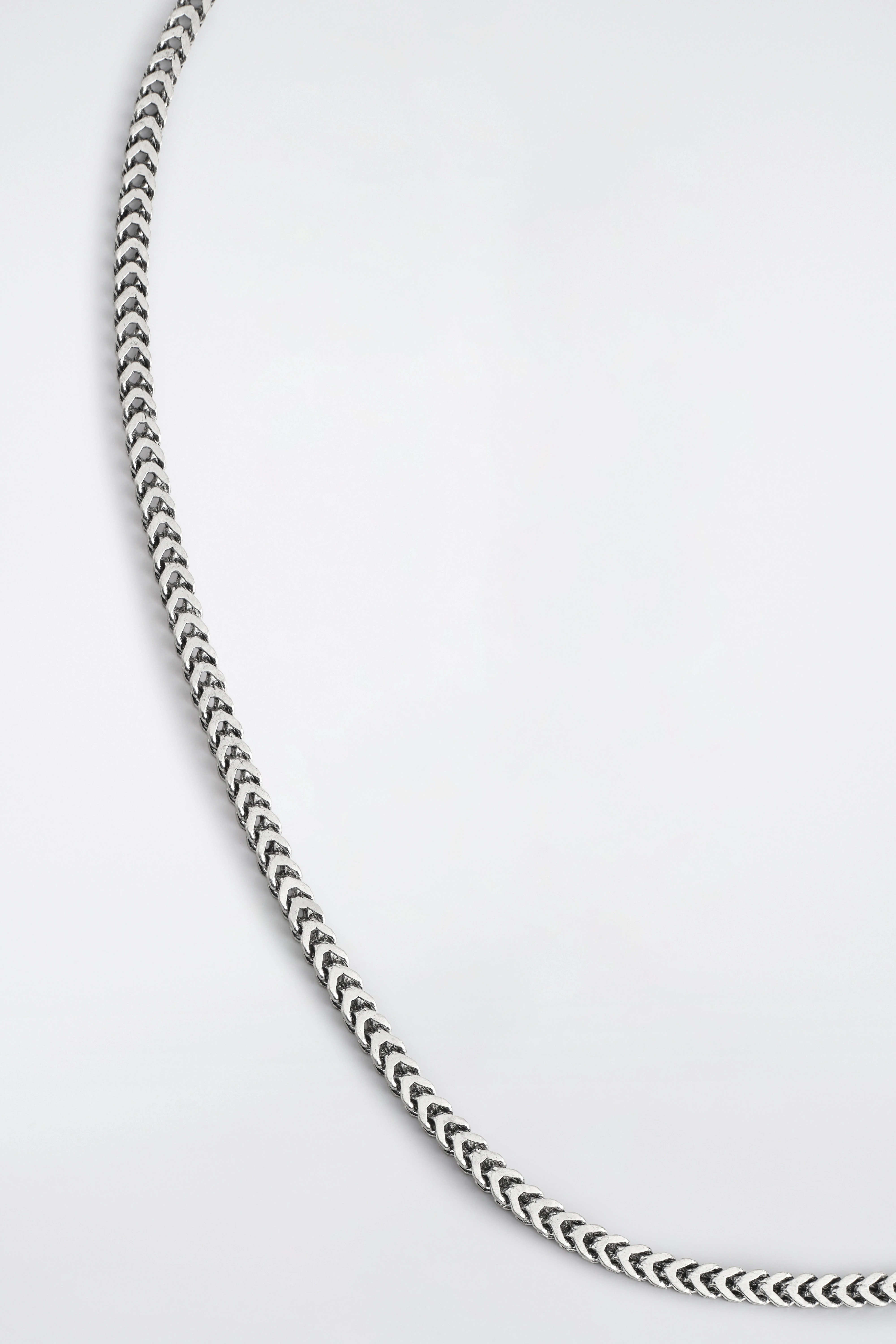 CHAIN NECKLACE - 3