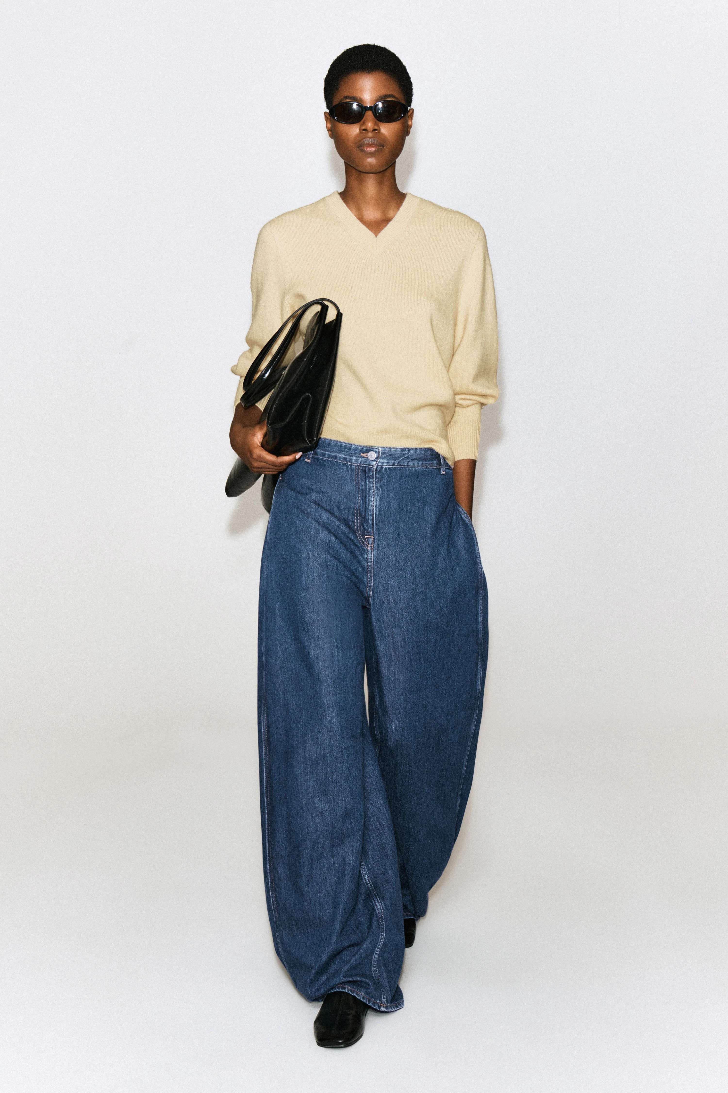 PLEATED-PANEL DENIM BARREL-LEG TROUSERS - 3