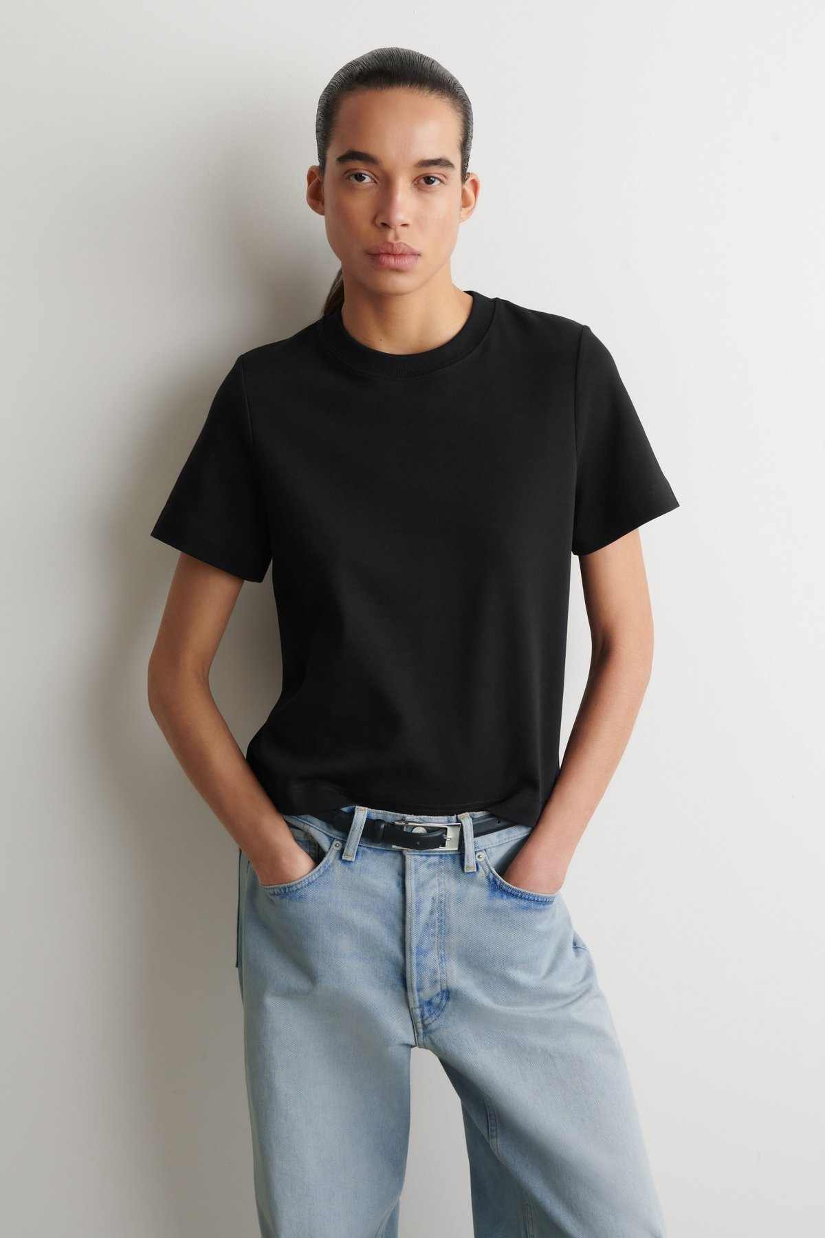CLEAN CUT T-SHIRT | COS
