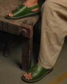 Envelope Welt Sandals Single Buckle