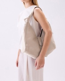 Nelli Hobo Pebble Bone