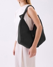Nelli Hobo Pebble Black