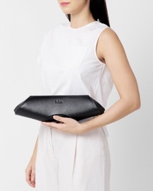 Elizabeth Baguette Clutch Saffiano Black.