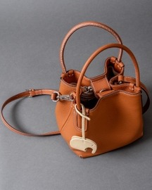 Favori Elara - Leather Bucket Bag in Tan