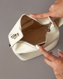 Favori Liora - Genuine Leather Top-handle Bag in Ivory