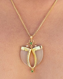 Avanigold Faux Tiger Claw Green Royal Pendant