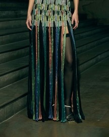 Dimensional Column Skirt