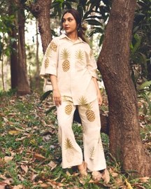 Tropical Set