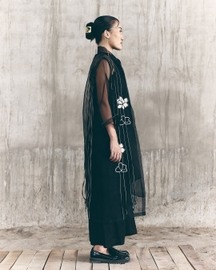 Trace Overlay Shrug