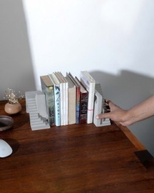 Bracket (Bookend 3)