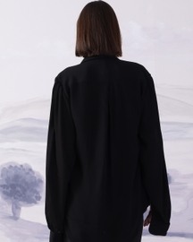 The Last Feather Line Embrodidery Shirt