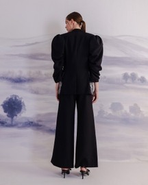 Latin Chic Puffed Sleeve Blazer