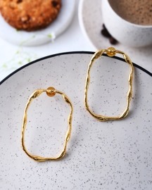 Dawn ovel earrings