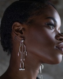 Deco Silver Dancing Earring