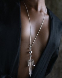 Deco Silver Flapper Lariat