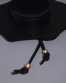 Ecl-at Hat