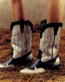 Onyx Boots