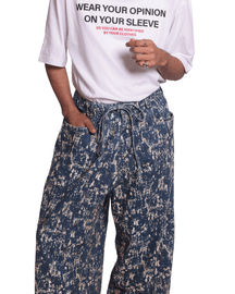 Oversized unisex denim in jacquard weaved denim (Indigo)