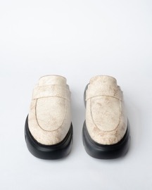 Mules With a Rounded Toe and Chunky Sole