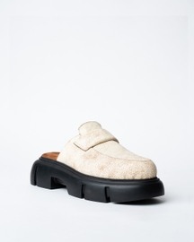 Mules With a Rounded Toe and Chunky Sole