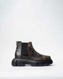 Derby Shoes With a Rounded Toe and Chunky Sole