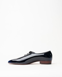 Laced Wholecut Shoes With a Square Pointed Toe and Stacked Heel