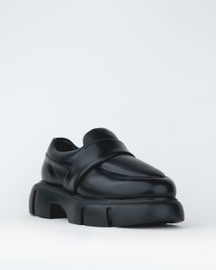 Shoes With a Rounded Toe and Chunky Sole