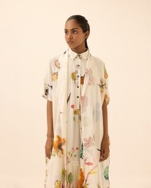 Ivy Bloom Shrug