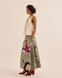 White Thistle Sleevless Top