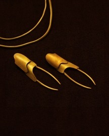 Chela Earpiece