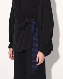 Neo Wrap Pleated Pant Suit