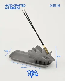 Porcupine Icense Stand