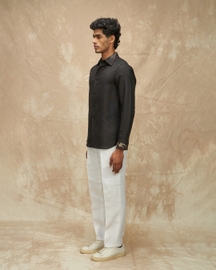 Cutaway Collar Shirt