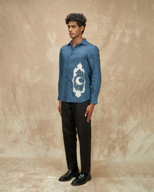 Cutaway Collar Shirt
