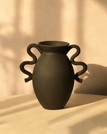 Asteria Vase