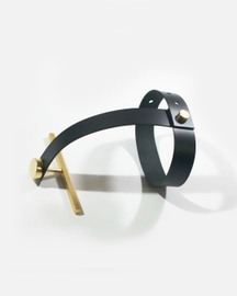 A Bar Circle Machination