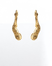 Oak curved earrings