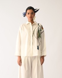 Botanica Ivory Sky Appliqué Top