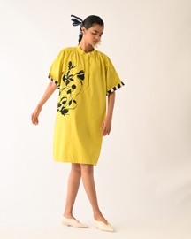 Mono Citrus Beach Appliqué Dress