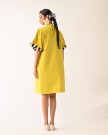 Mono Citrus Beach Appliqué Dress